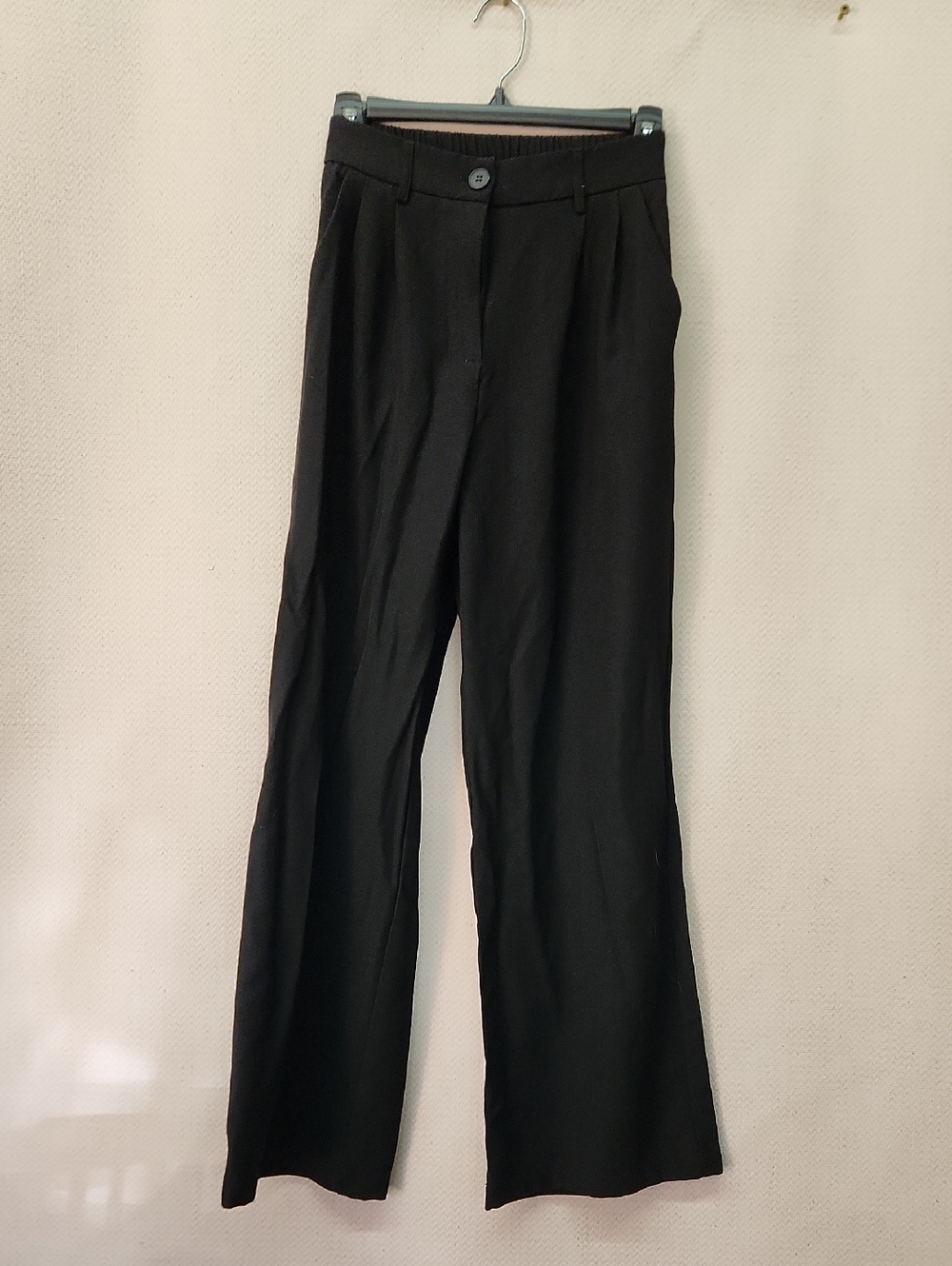 Women's Black Wide-Leg Trousers - Sleek Everyday Style